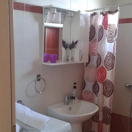 Theano Apartment
