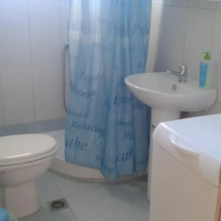 Theano Apartment *