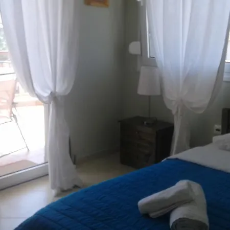 Theano Apartment *