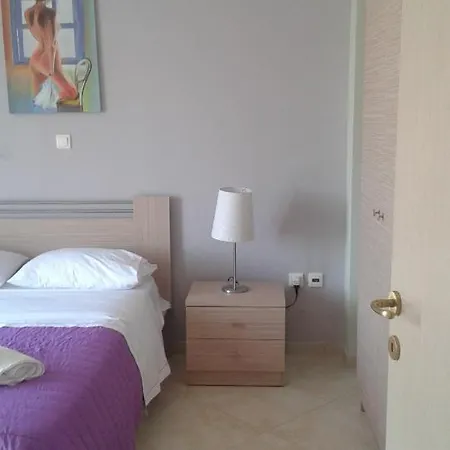Apartment Theano *